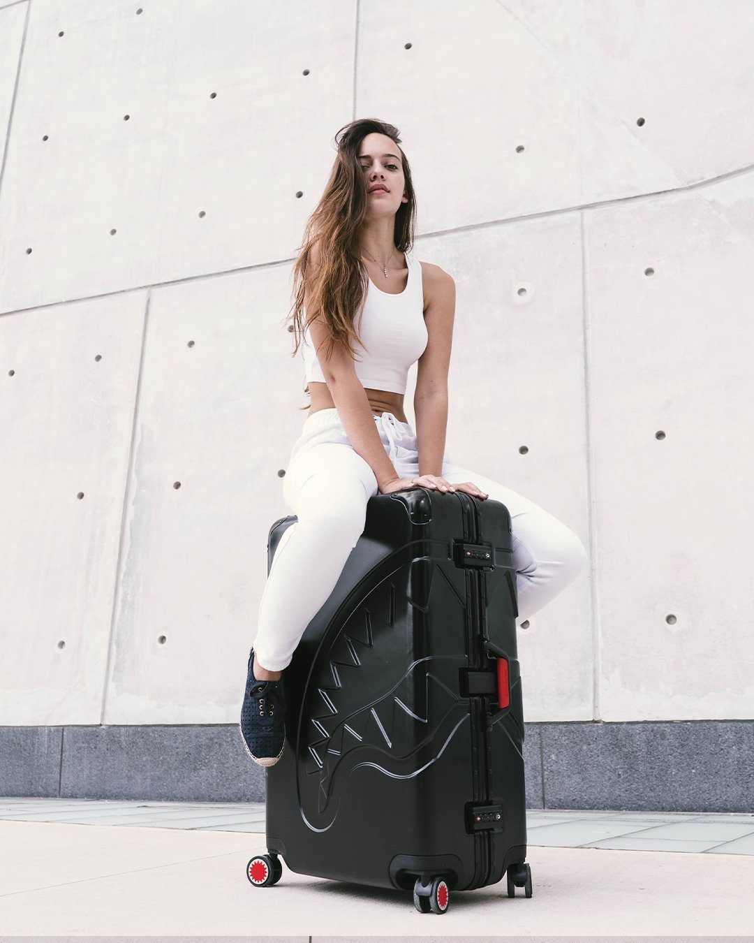 SHARKITECTURE MOLDED 29” FULL-SIZE LUGGAGE