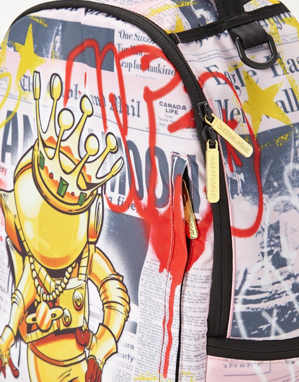 GOLD ASTRONAUT 1969 MOON WALK