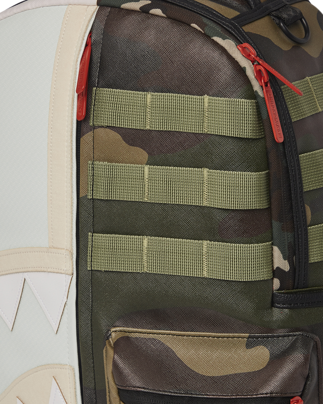 SPLIT WEIRD BACKPACK (DLXV)