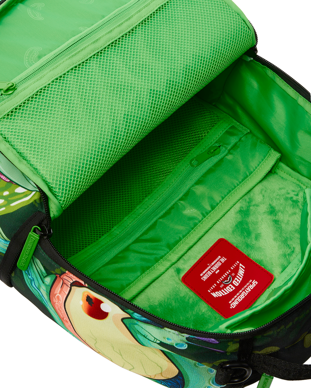 RICK & MORTY PORTAL SHARKMOUTH BACKPACK (DLXR)