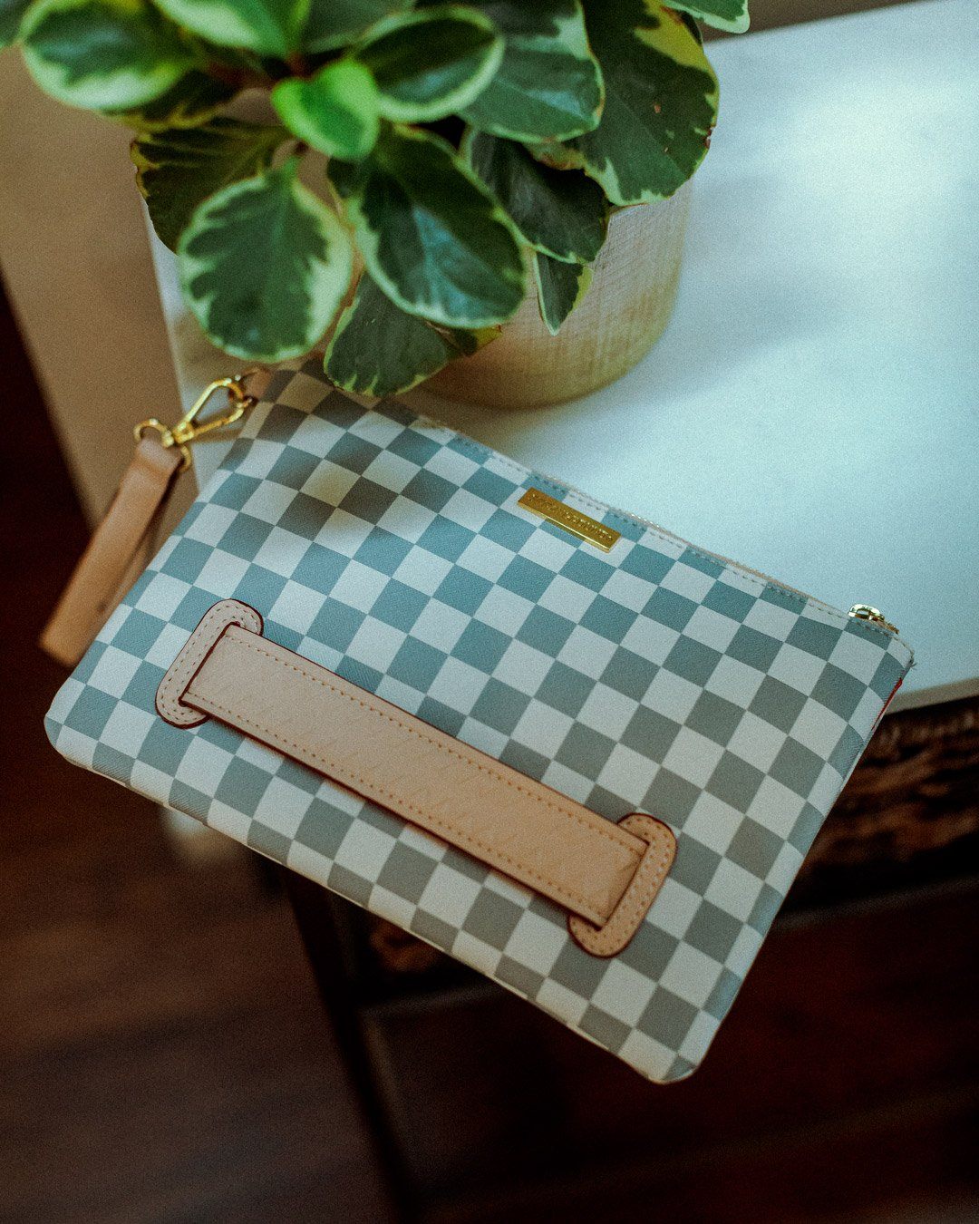 ROSE ALL DAY LA PALAIS CROSSOVER CLUTCH