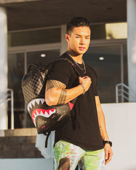 HENNY AIIR TO THE THRONE BACKPACK (DLXV)