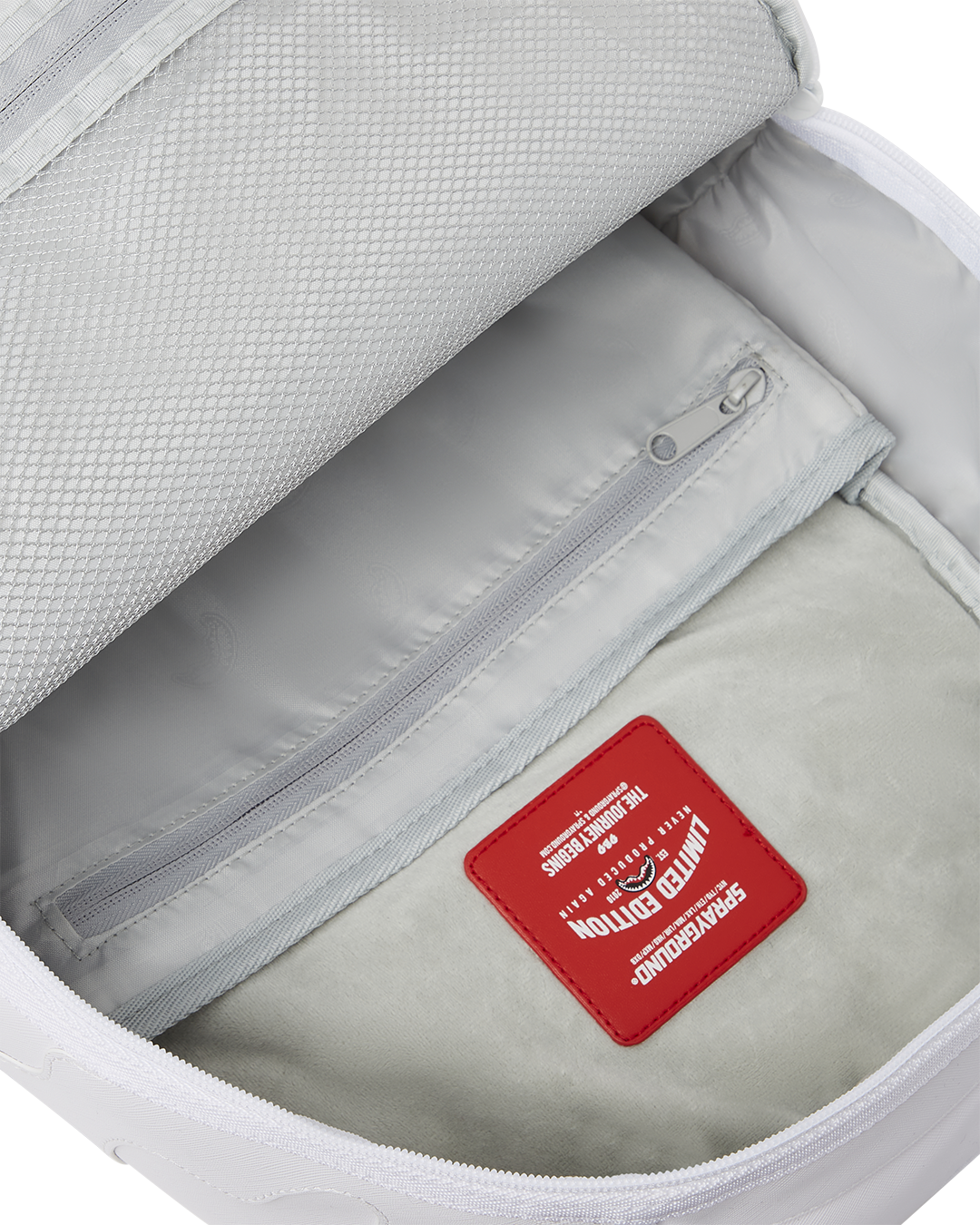 SNOW CAMO BACKPACK (DLXV)