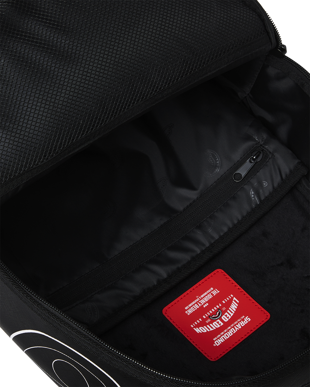 SHARK CENTRAL OUT THE LINE DLXSV BACKPACK