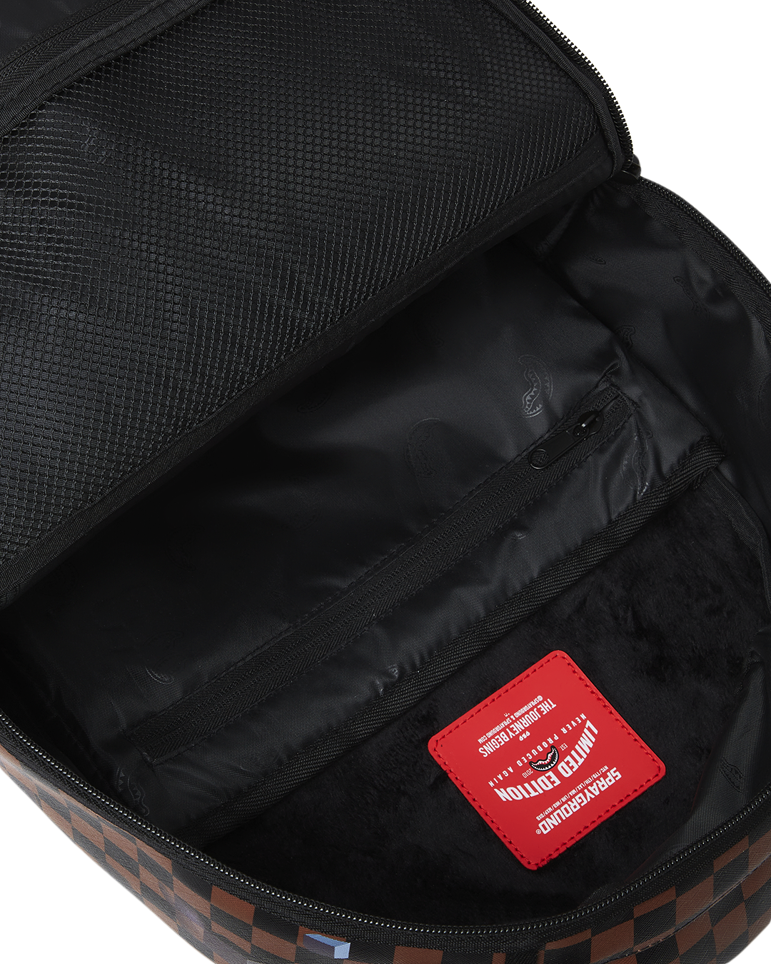 TRANSFORMERS PROTECT THE PLANET DLXSV BACKPACK
