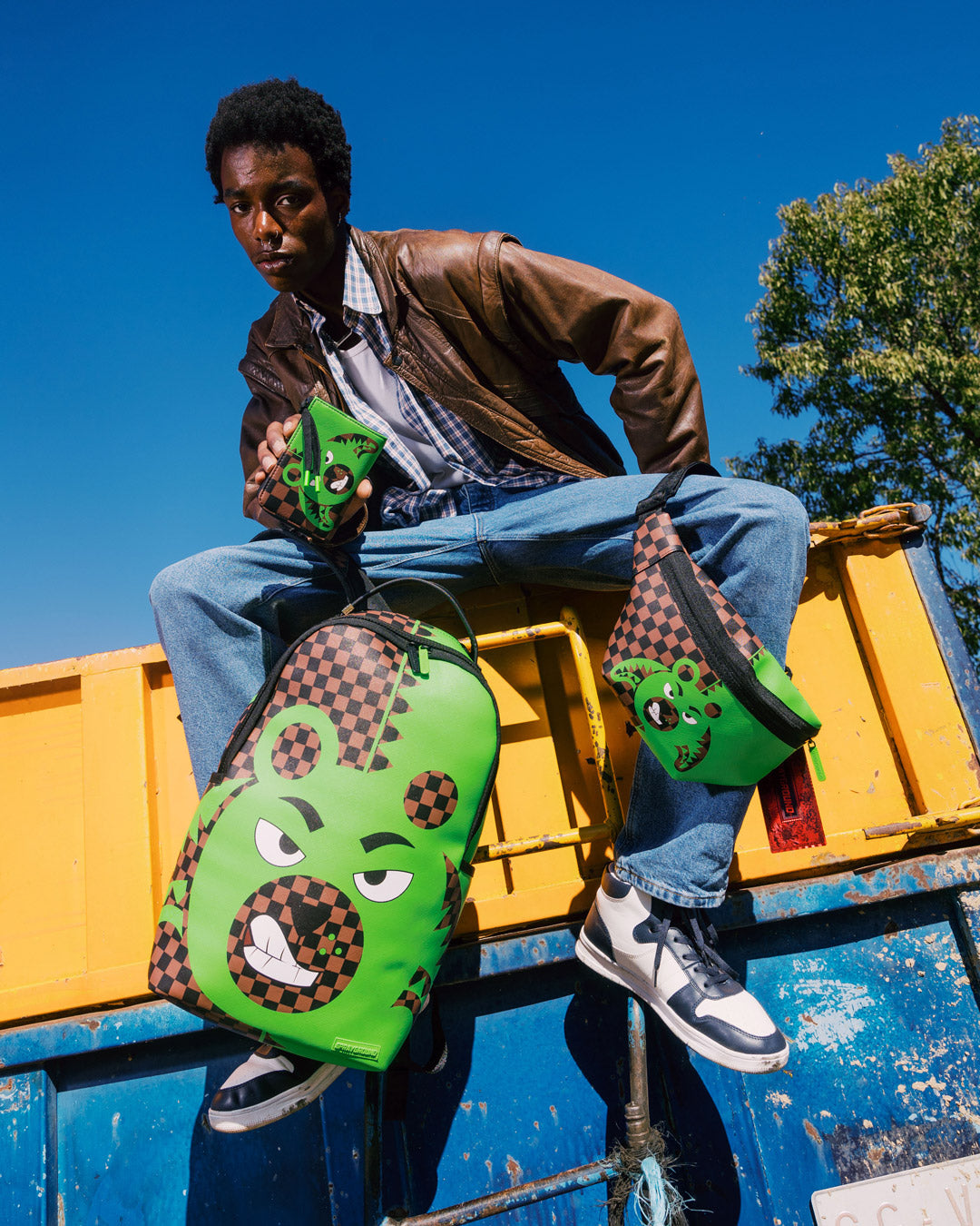 GREEN MONEY BEAR DLXSV BACKPACK