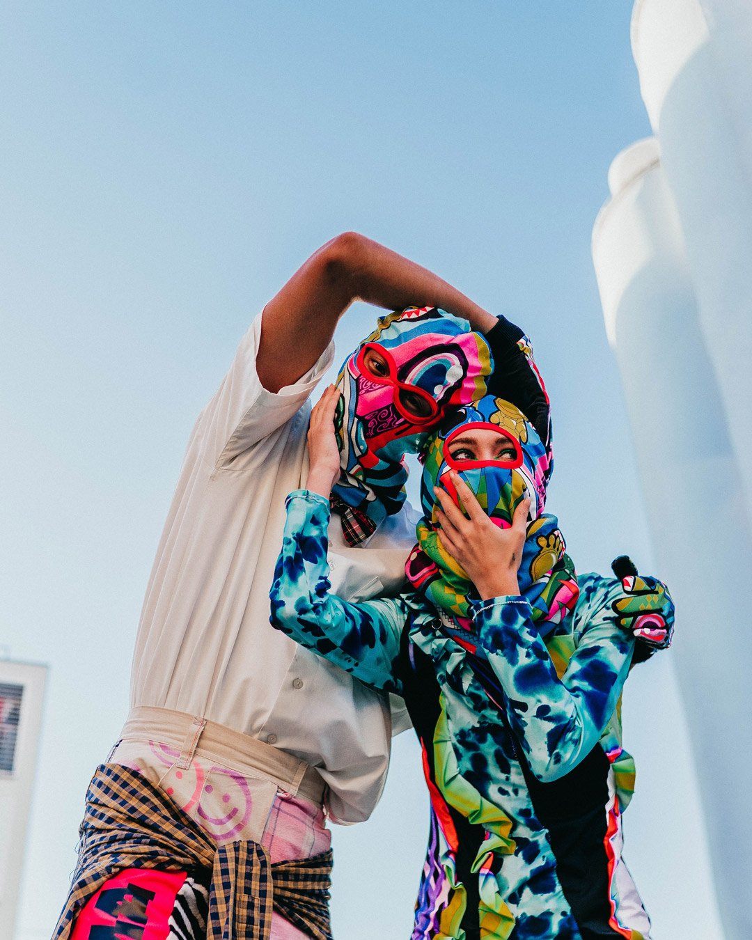 MIND TRIP NECK WARMER
