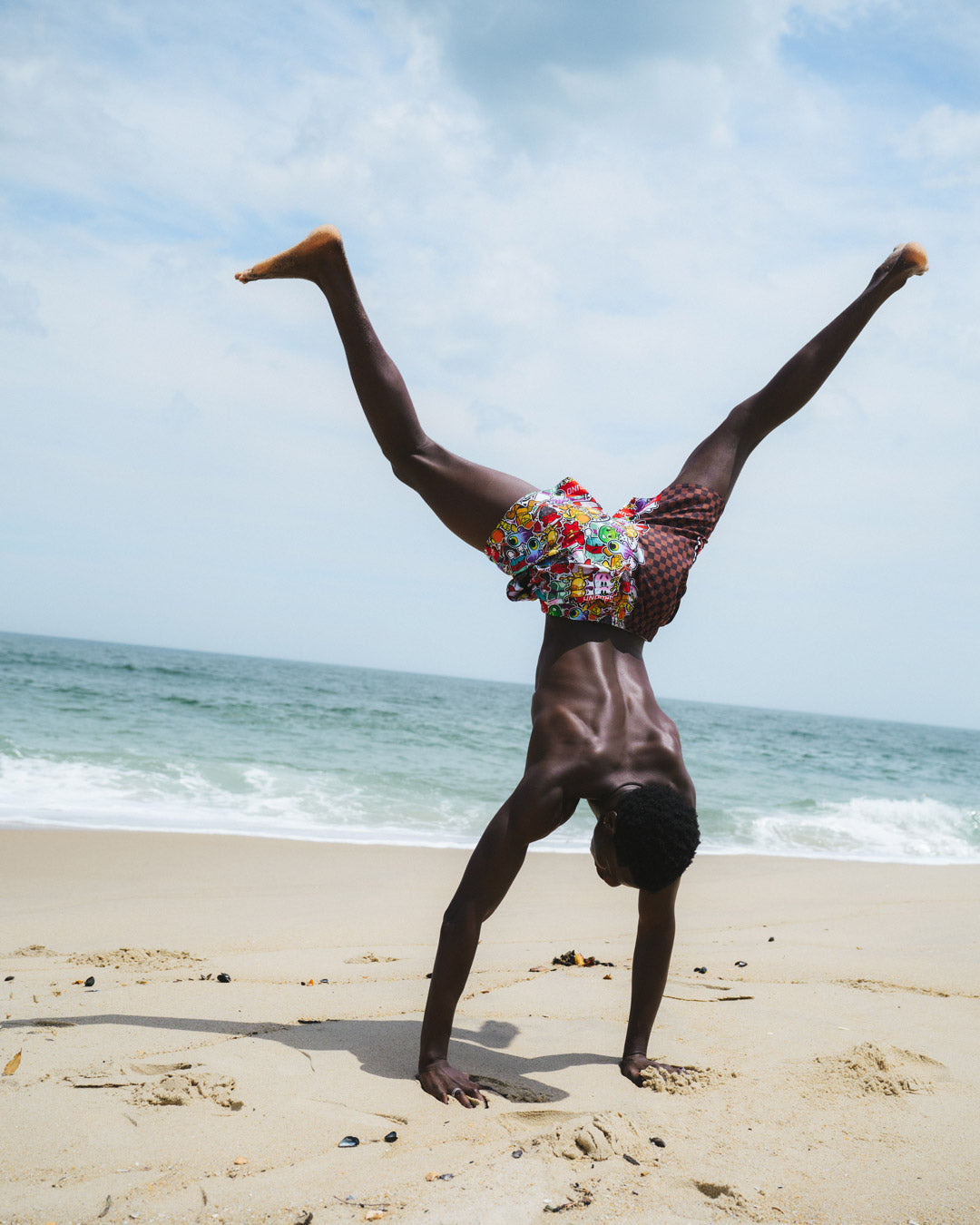 STICKER CREW SWIM SHORTS