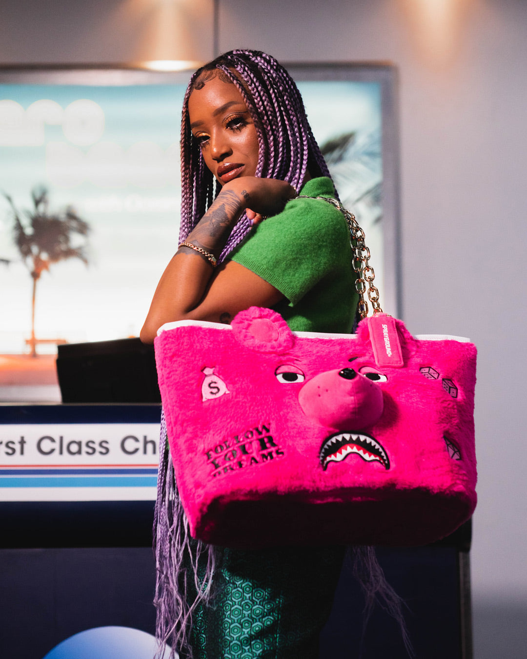 PLUSH MONEYBEAR TOTE (PINK)