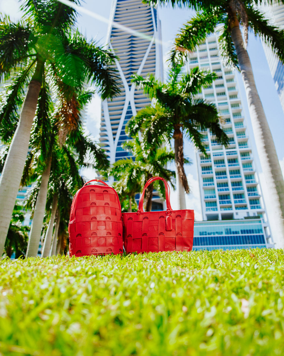 SUPER HOT FIRE CLASSIC TOTE
