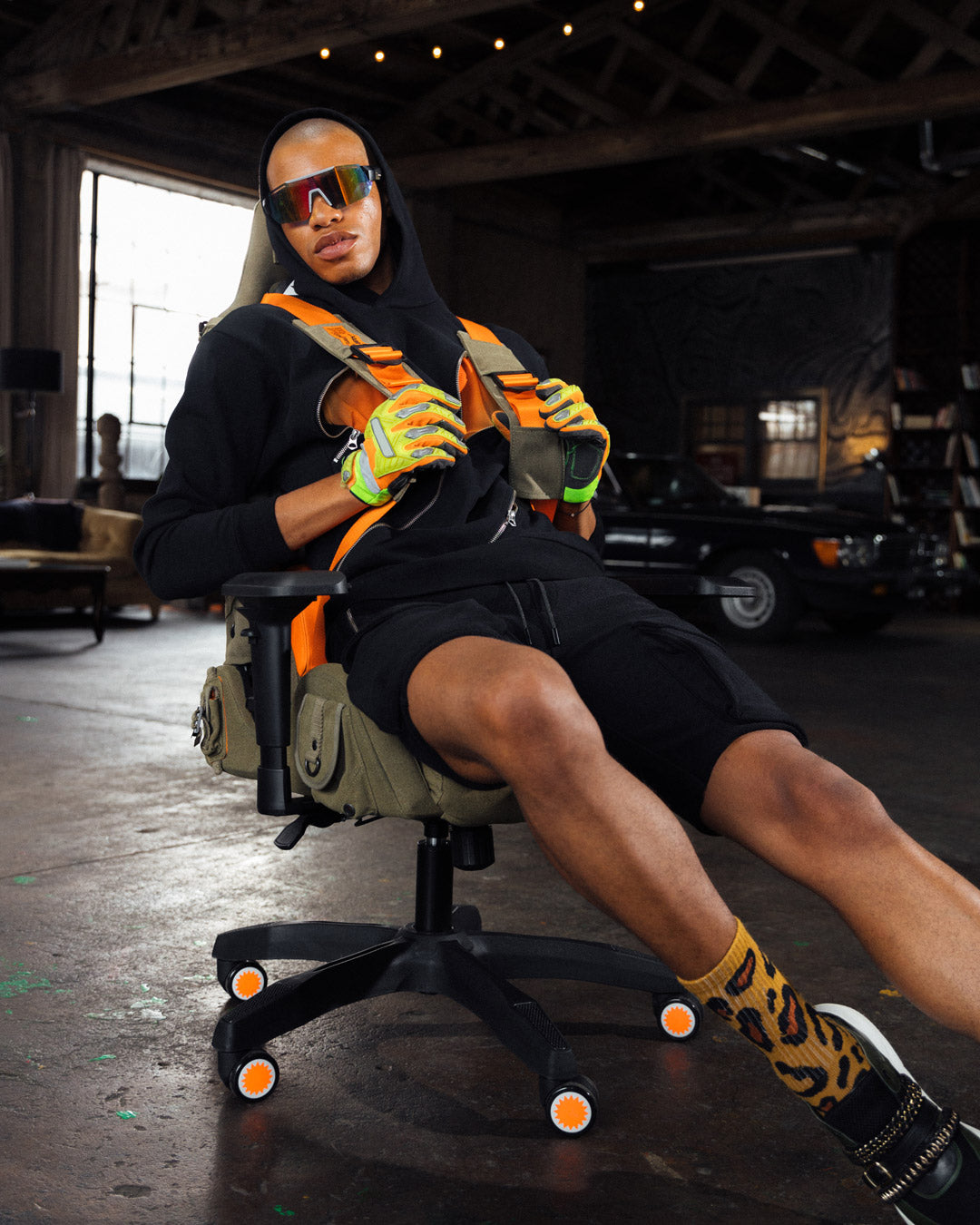 CALL OF DUTY READY FOR ACTION GAMING CHAIR