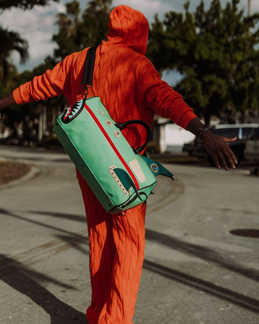 FUTURAMA PLANET EXPRESS PACK DUFFLE