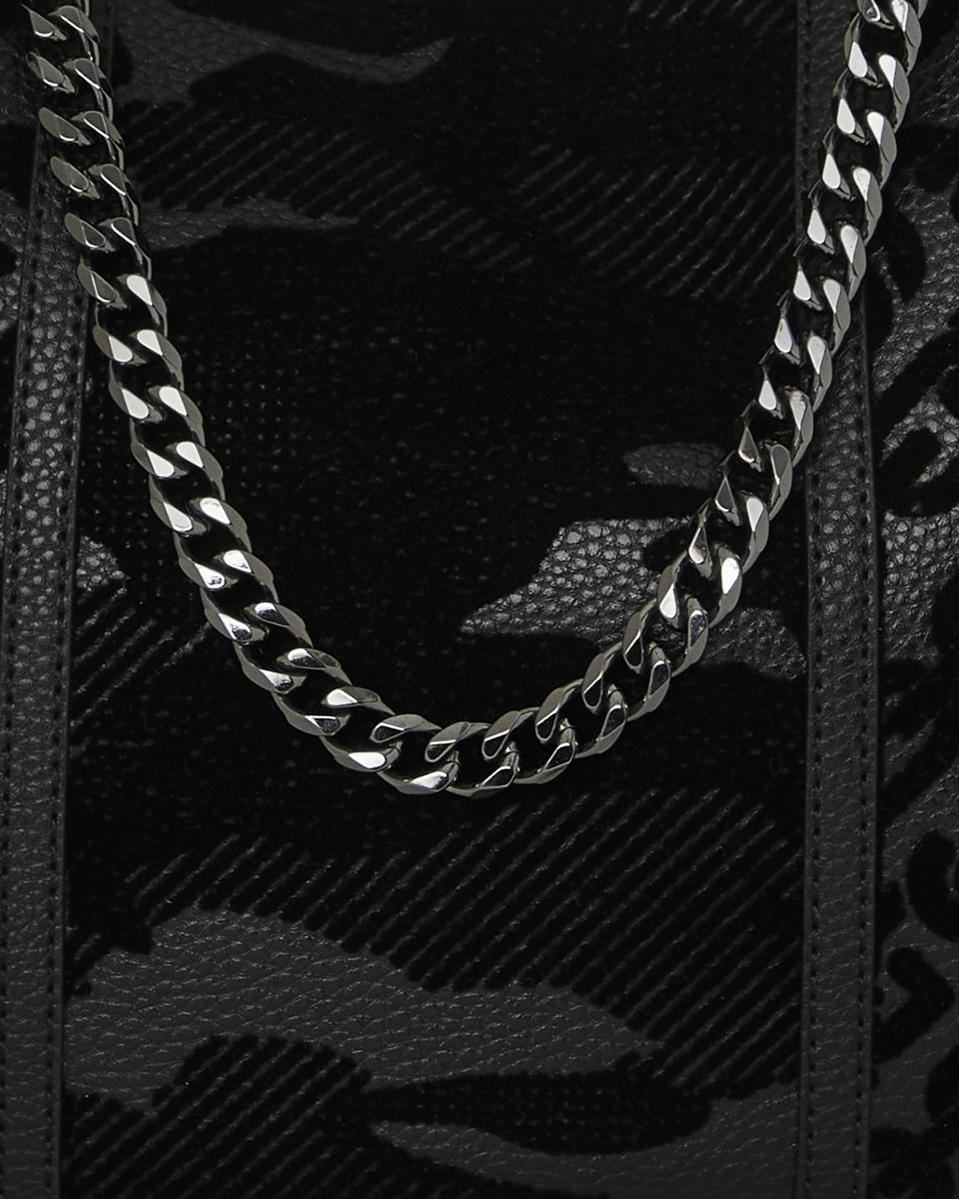 NEMESIS HUNT VICE SHOULDER BAG