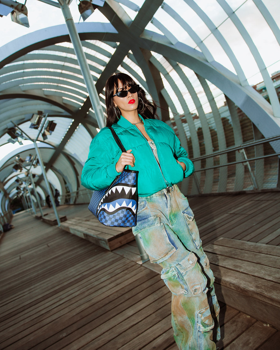 MIDNIGHT MAGIC SHARKS IN PARIS TOTE